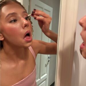 Meet your Posher, Sonia